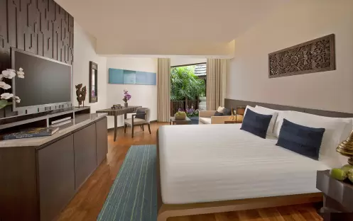 Junior Garden View Suite 2